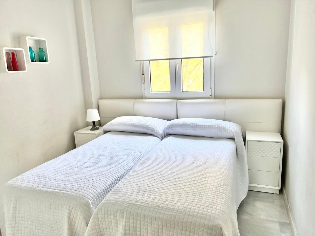 Mi Capricho Beachfront- 3-7 Apartment With Sea Views Sitio de Calahonda エクステリア 写真